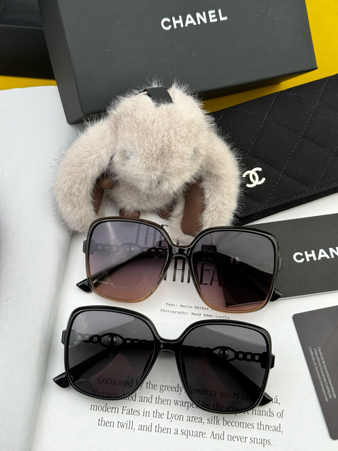 2025 Chanel Pearl Large Frame Polarized Sunglasses - cnluxepick
