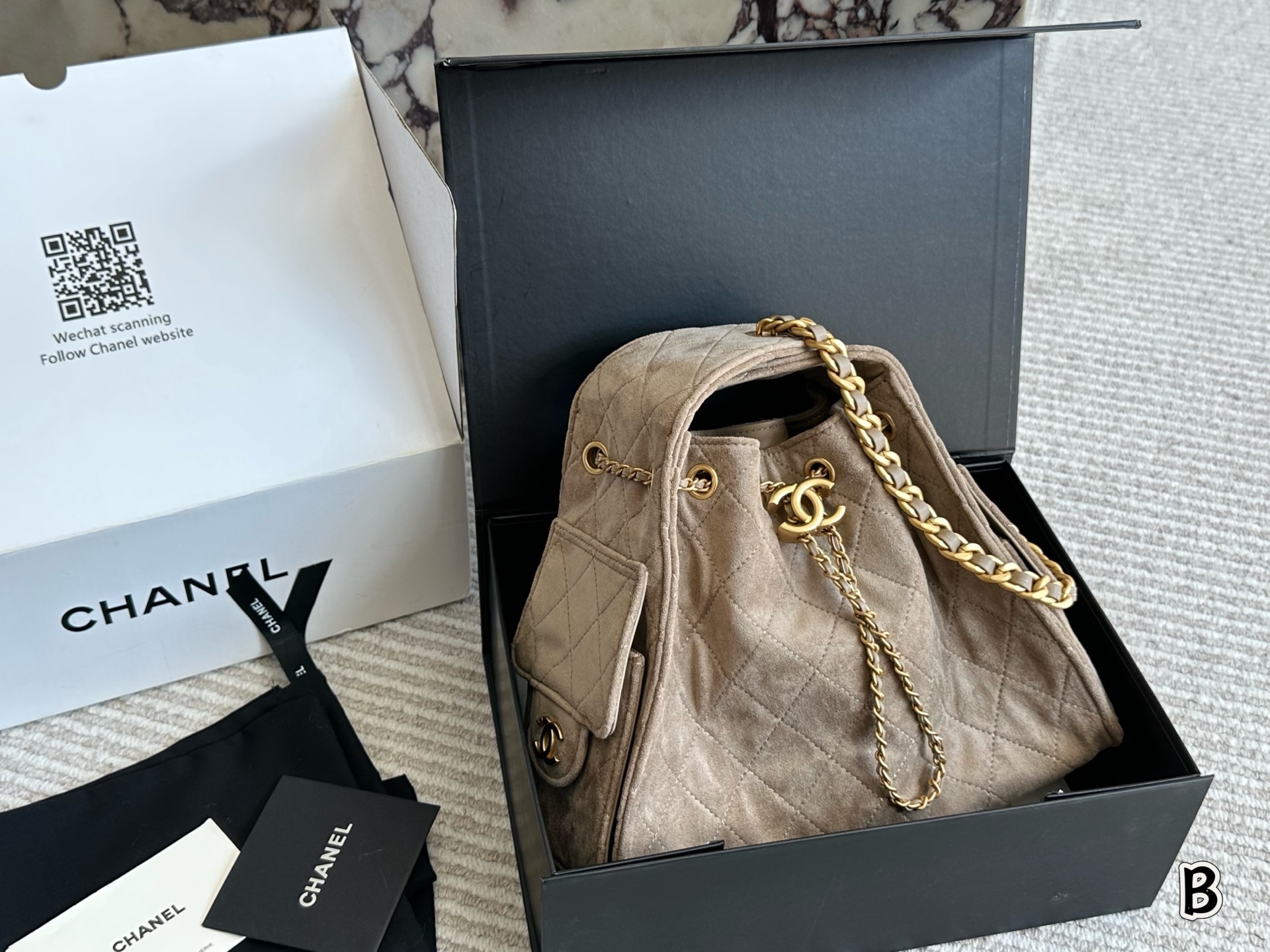 Chanel 25s Hobo Bag - cnluxepick