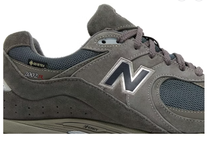 New Balance 2002R Gore-Tex Castlerock M2002RXC Casual Running Shoes