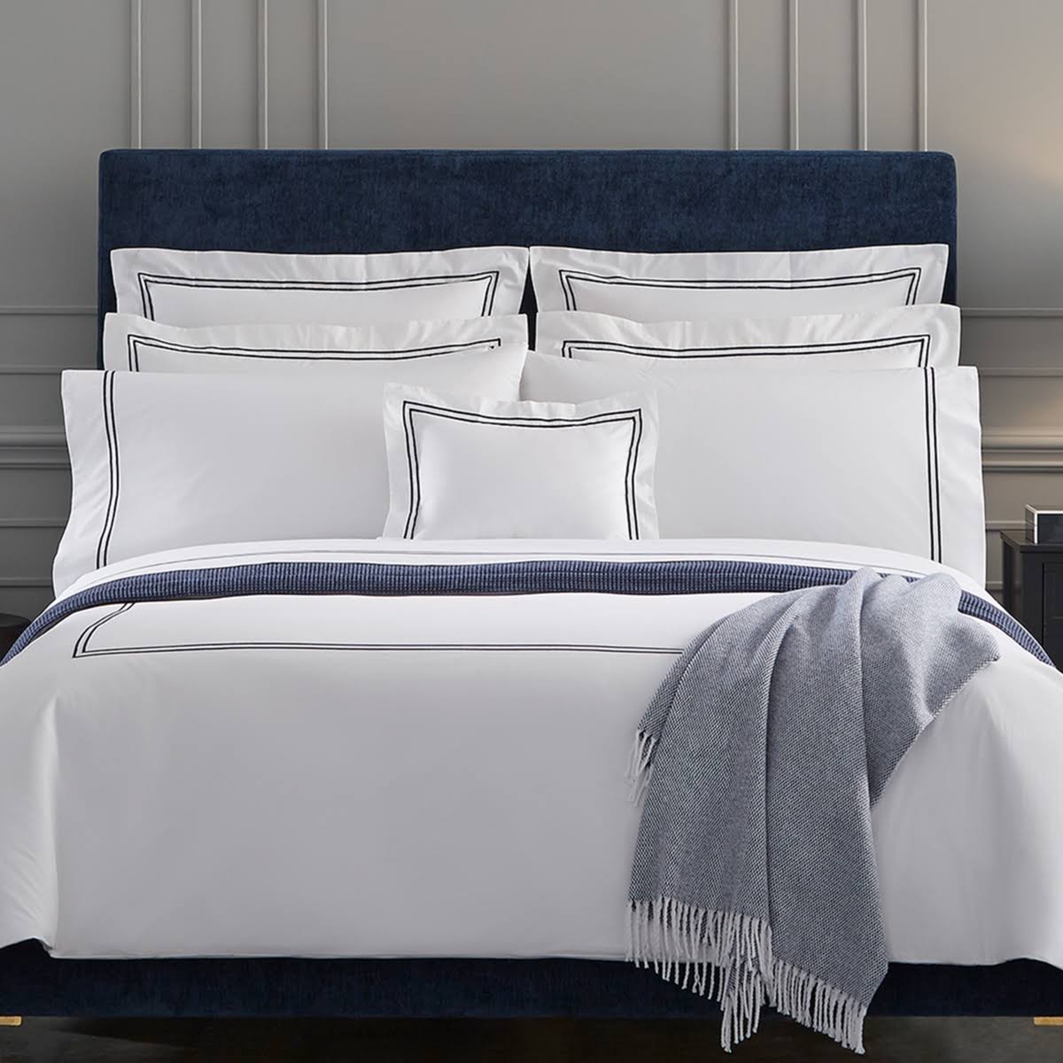 Sferra Grande Hotel Euro Sham - White/White
