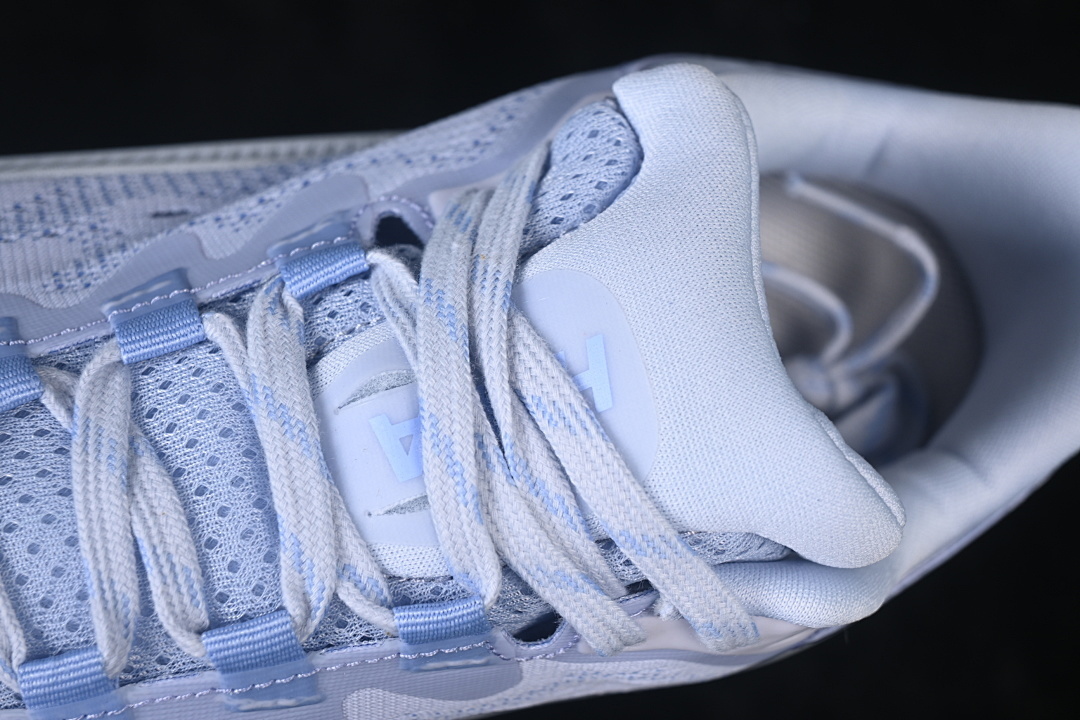 HOKA One One Kawana 2