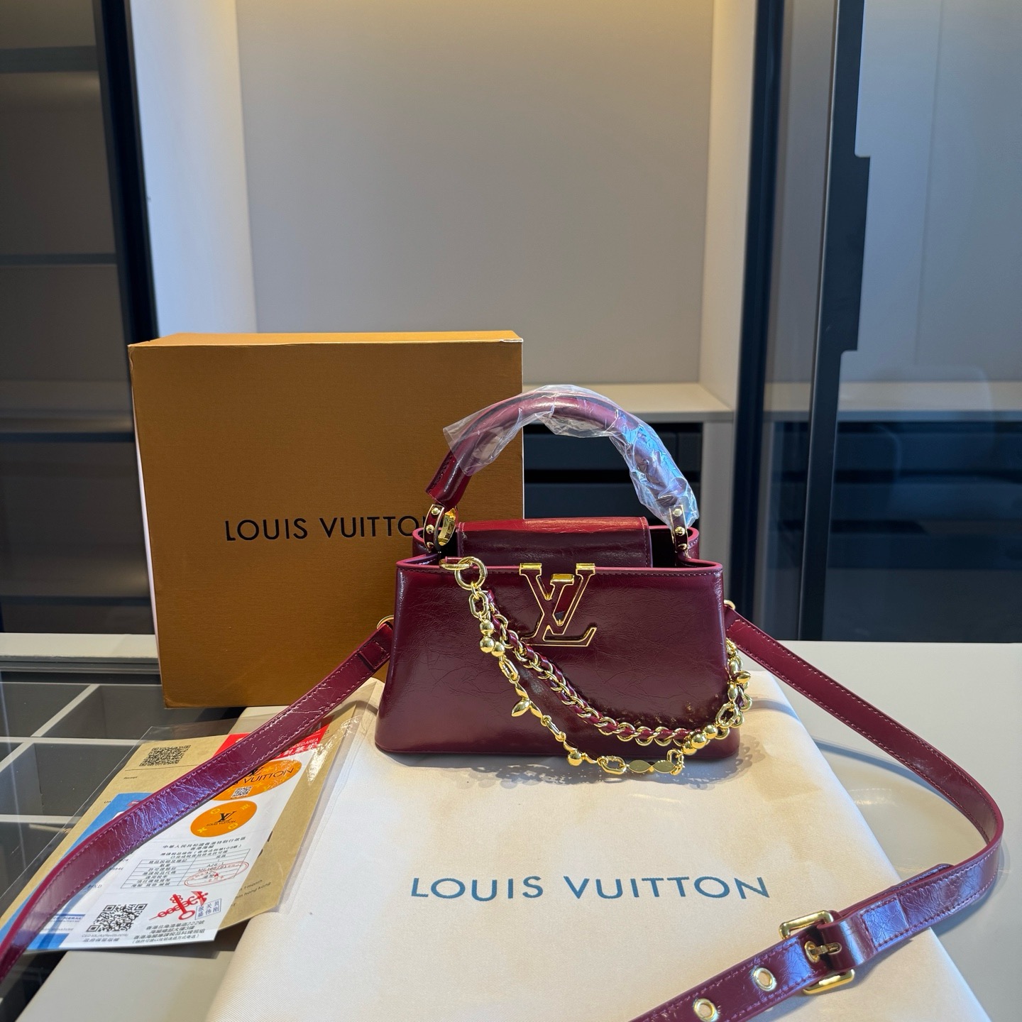 LV Capucines Mini Handbag - cnluxepick