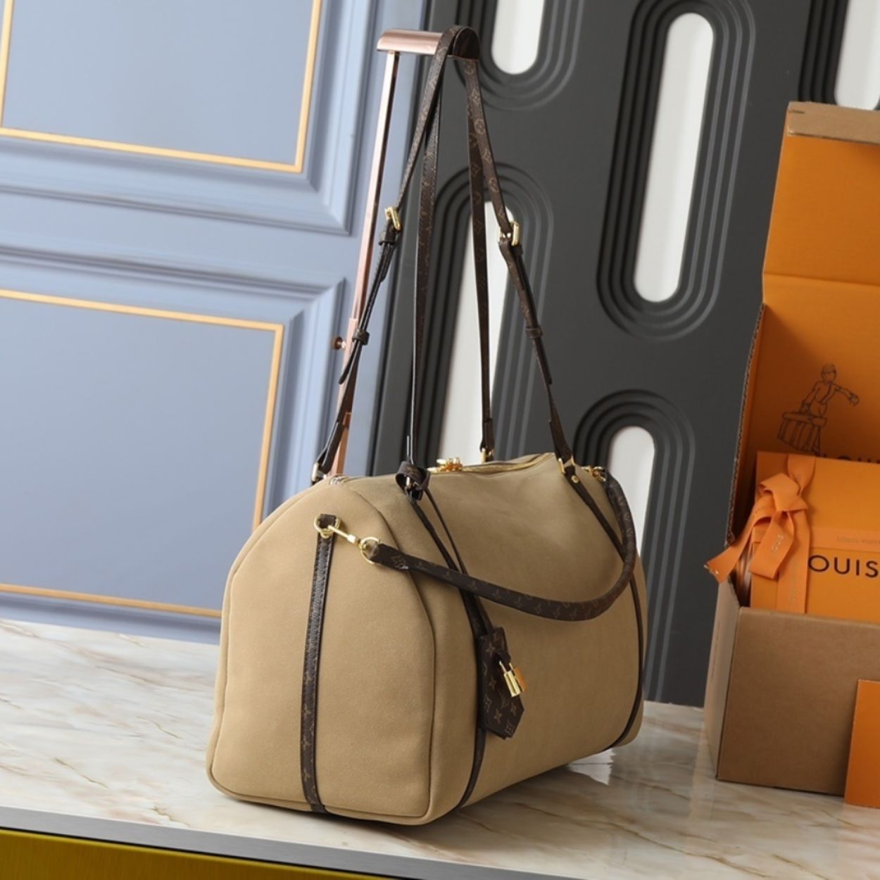 Louis Vuitton GM Express Travel Hazelnut 17.7 Inches M26451