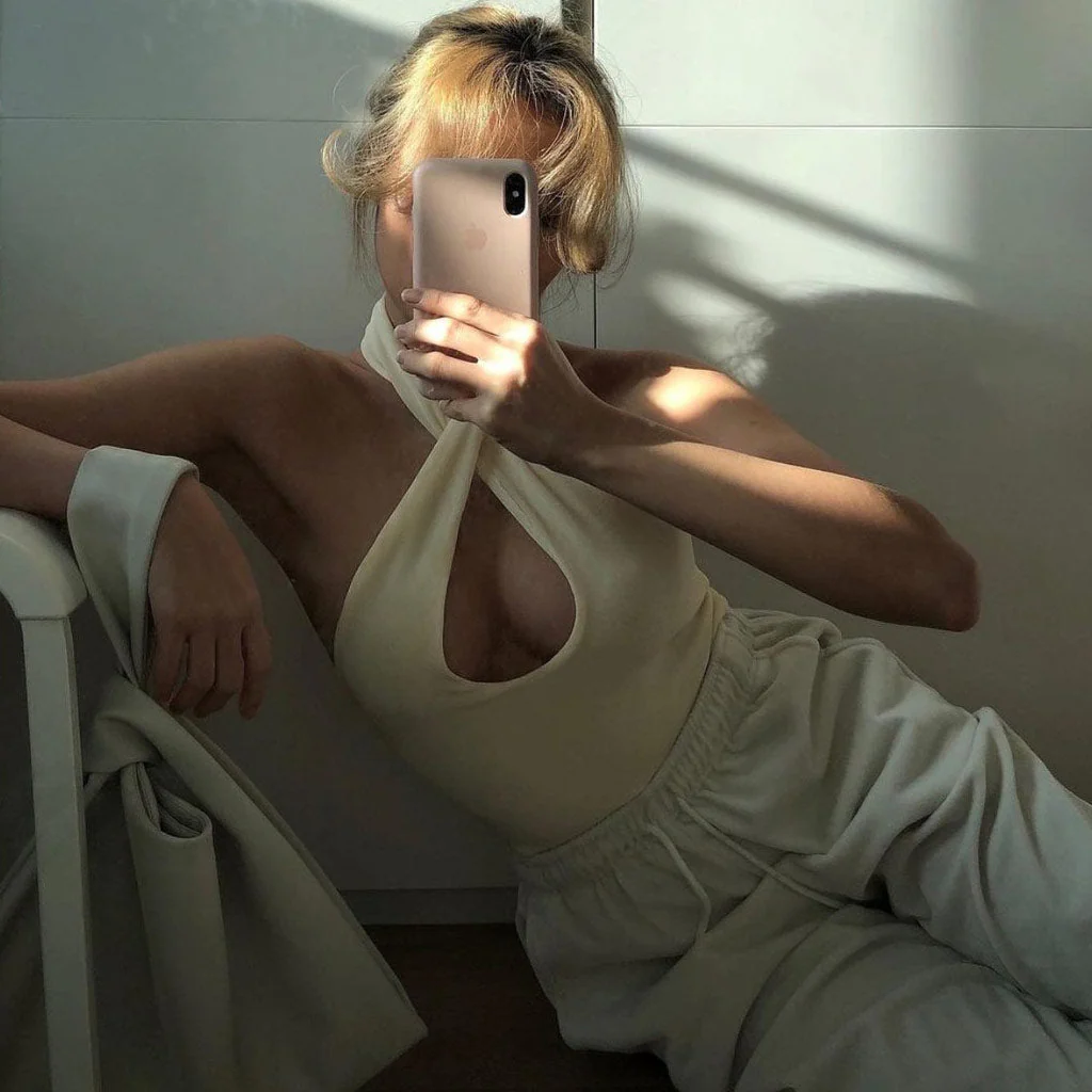 Cross Front Halter Crop Top | Chic StyleClistos