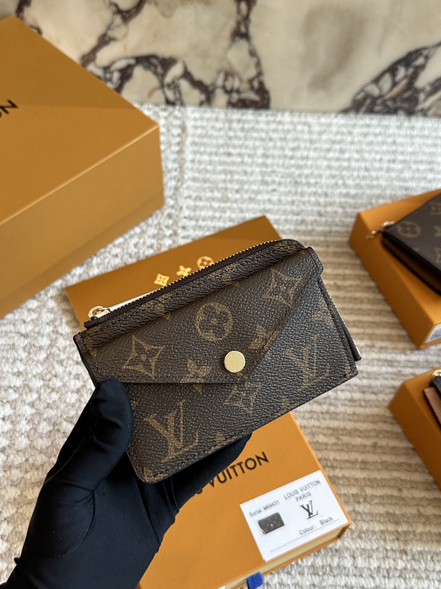 LV Card Holder - cnluxepick