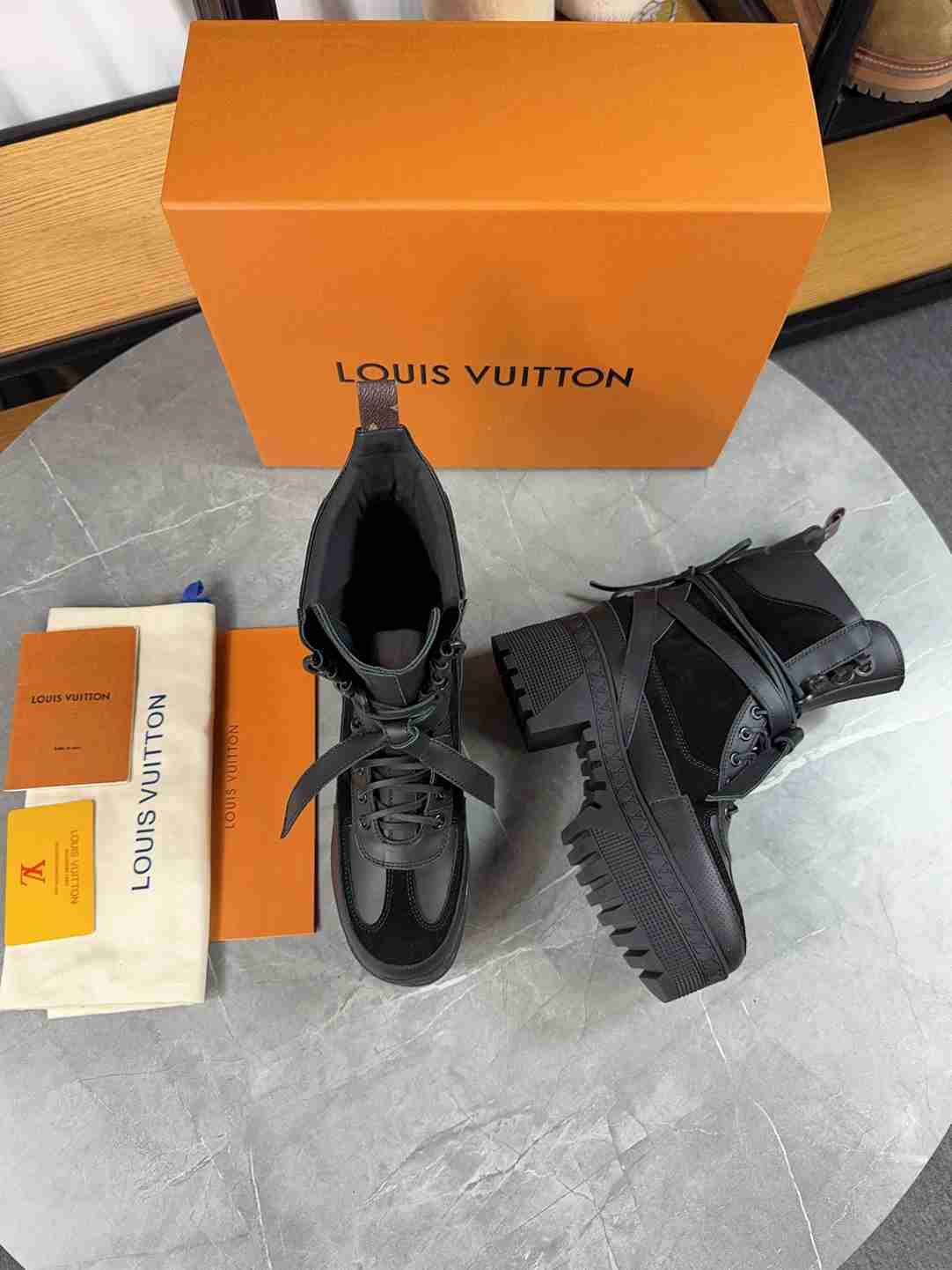 Louis Vuitton Laureate Platform Desert Boot Black 1Ad25F