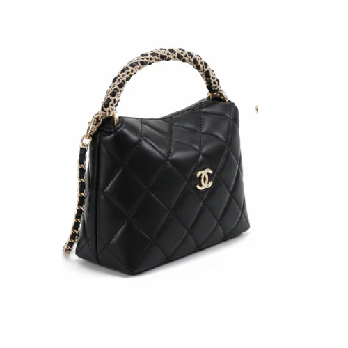 Chanel Bag | 19 Quilted Flap Bag