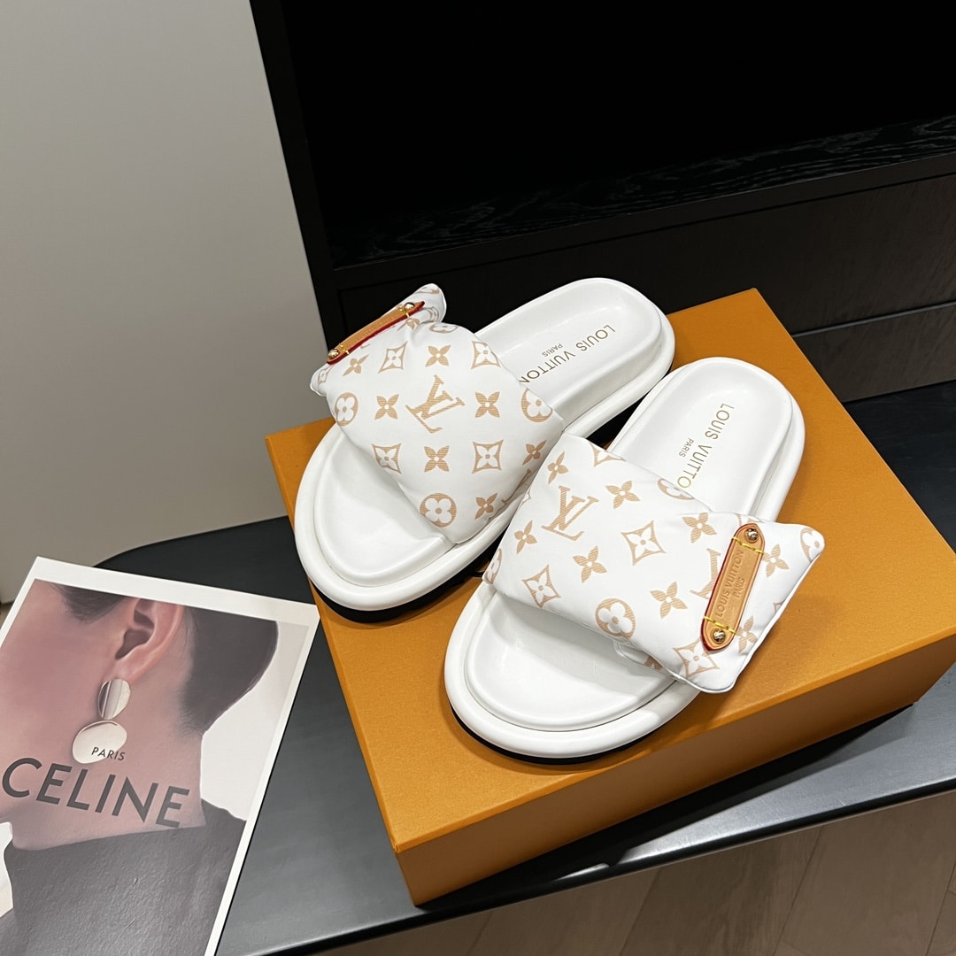 Louis Vuitton Pool Pillow Flat Comfort Mule Sandals Beige 1Acjza