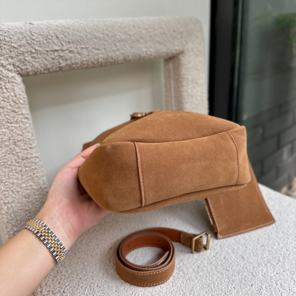 Saint Laurent Le 5 A 7 Supple In Suede Golden Brown 24Cm