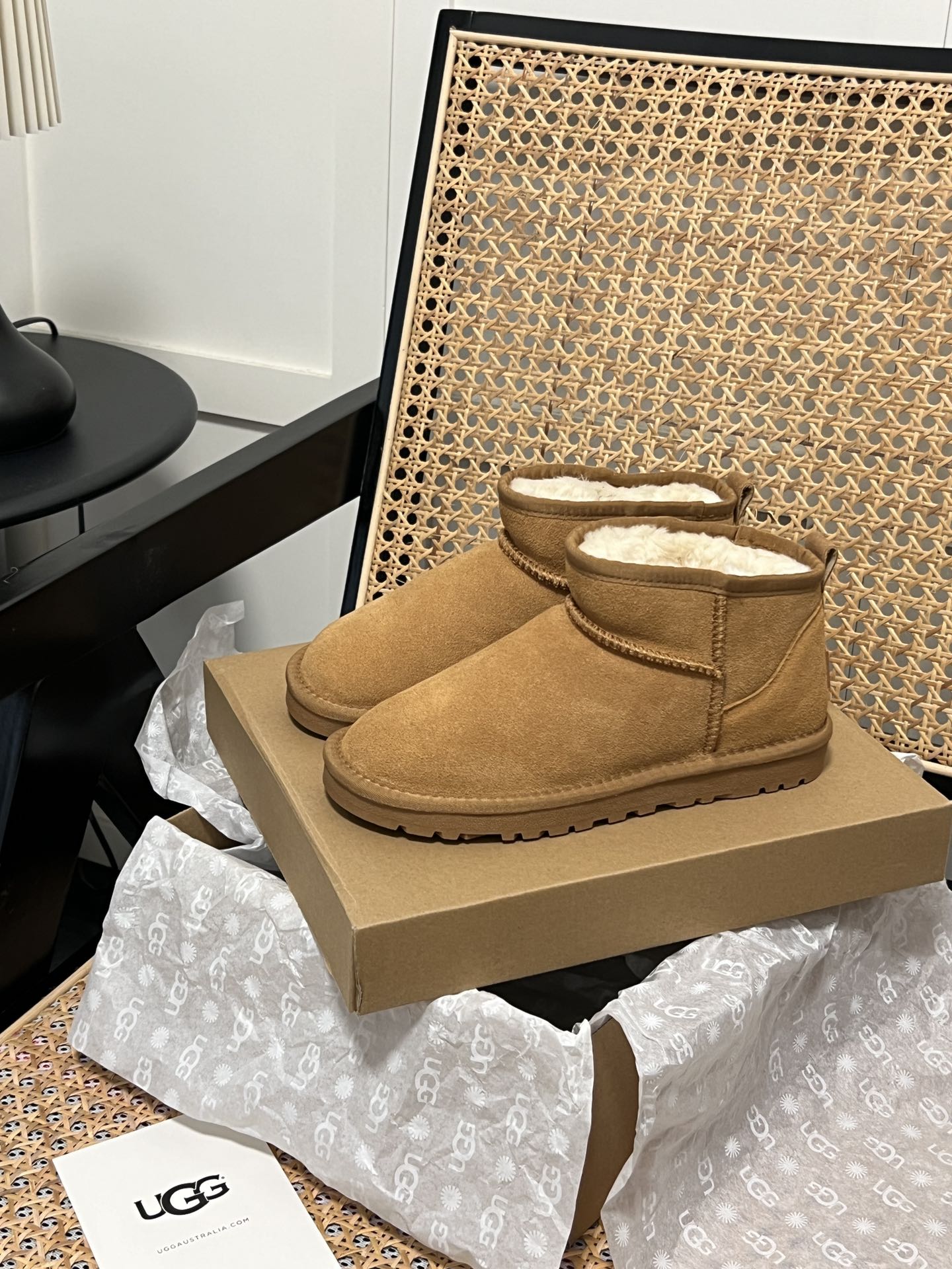 UGG snow boots - cnluxepick