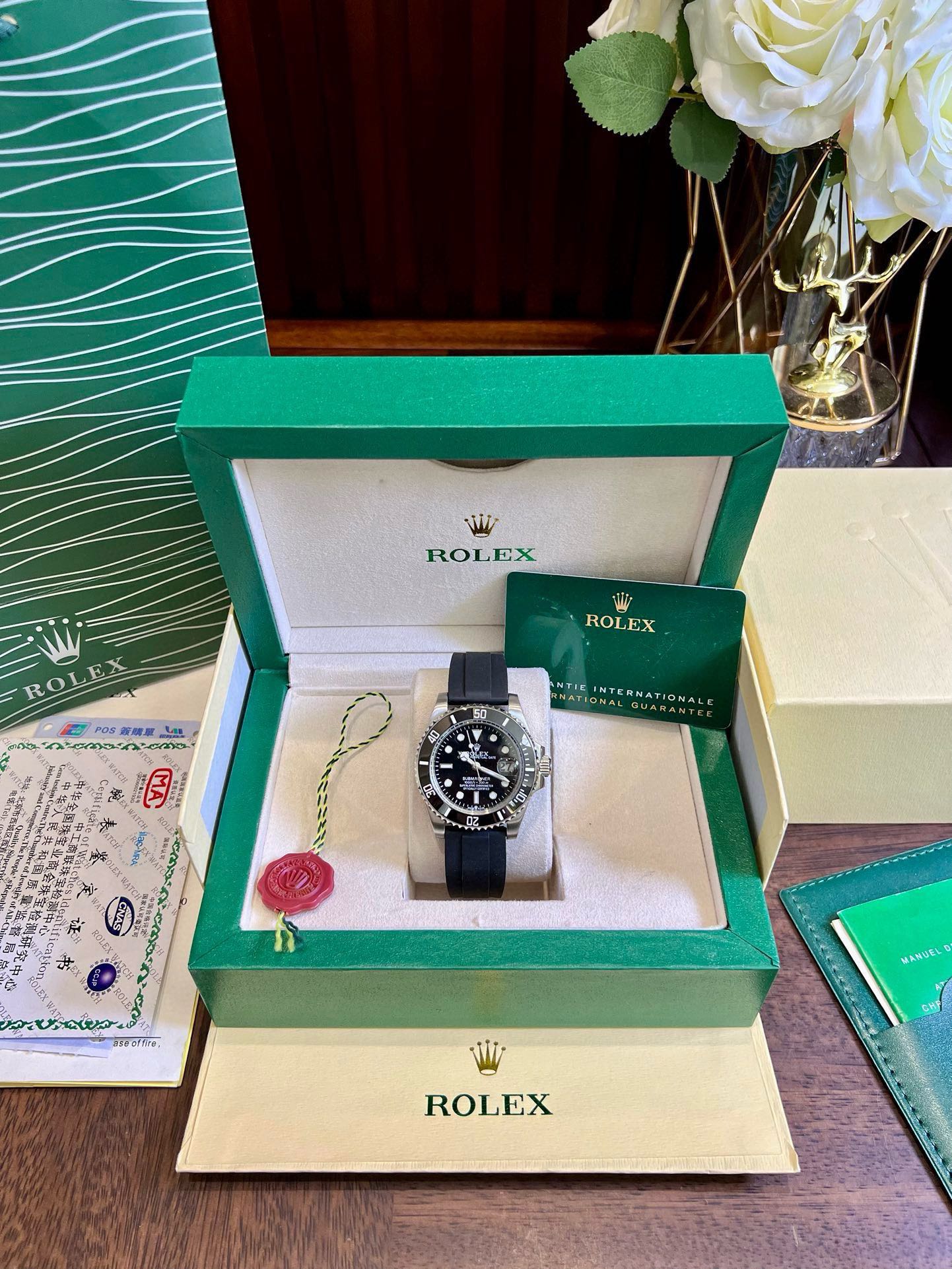 Rolex Submariner Date Black Dial Watch - cnluxepick
