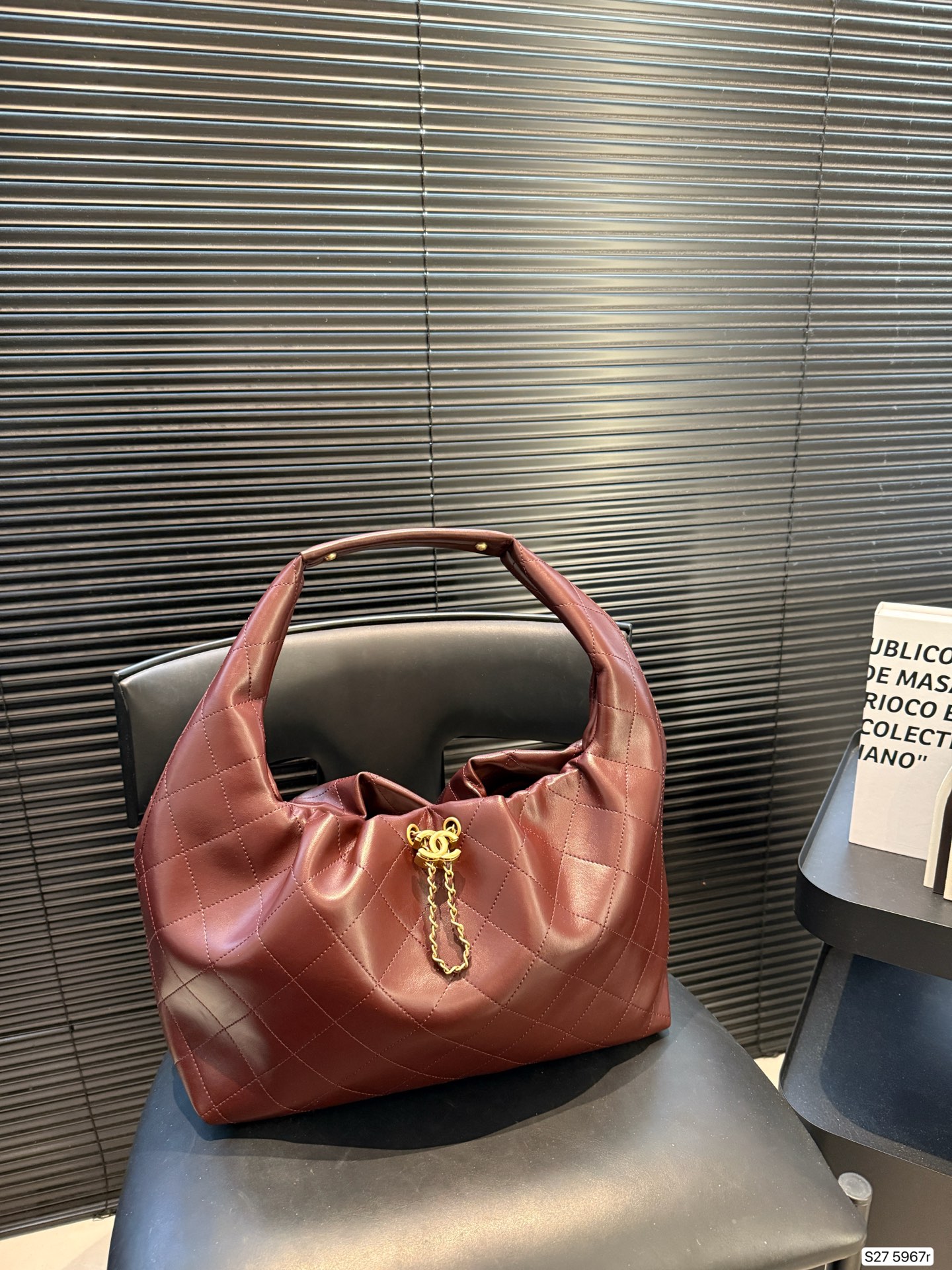 Chanel's New Hobo Bag - cnluxepick
