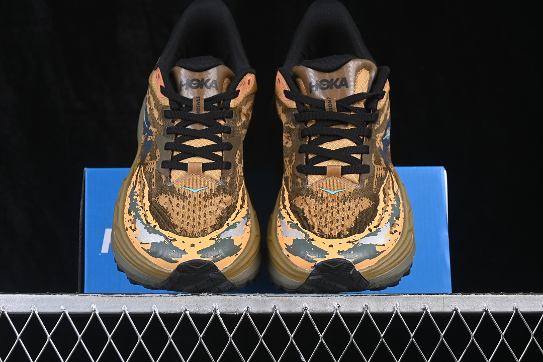 HOKA One One Stinson 7