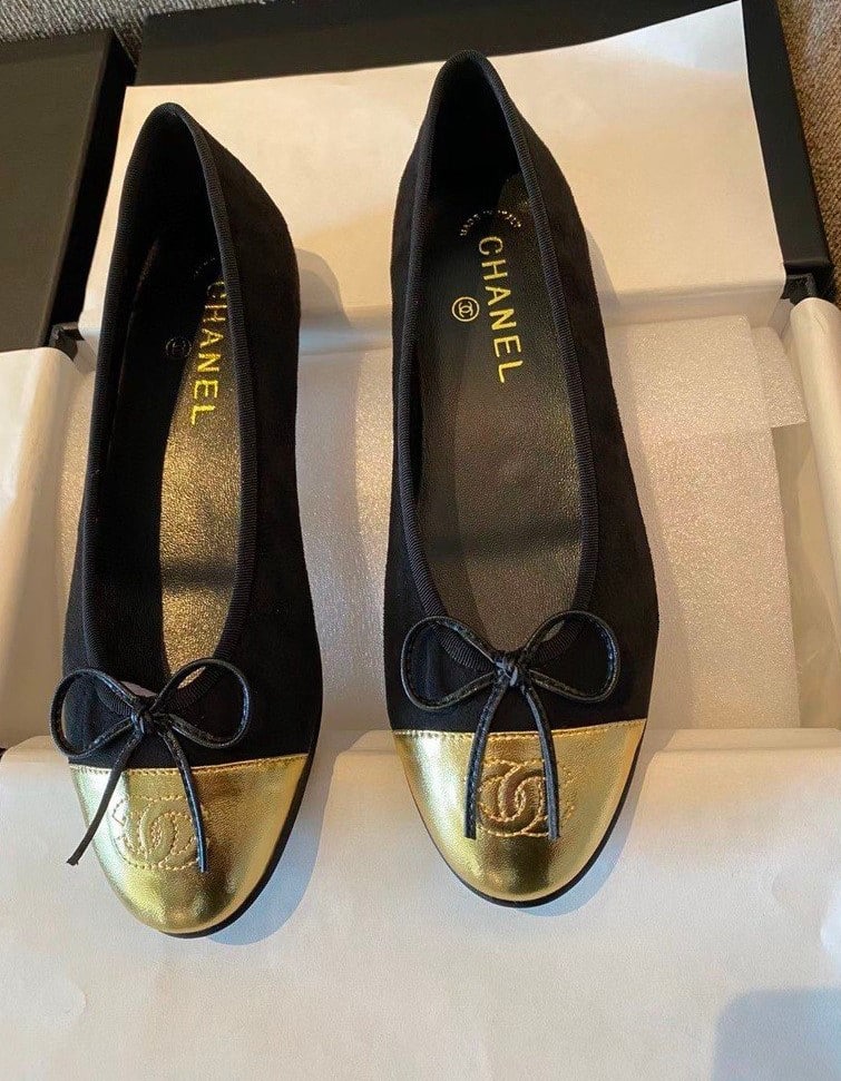 Chanel Leather Cap Toe Ballet Flats Black Gold