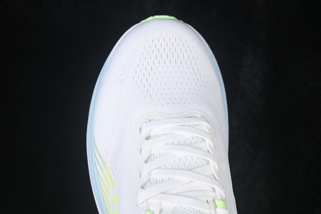 HOKA One One Clifton 11 Running Shoes