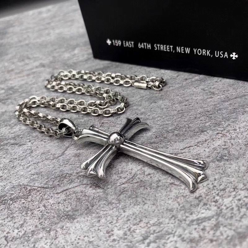 おしゃれな大人のアクセサリー クロムハーツ コピーネックレスChrome Hearts レトロでクール