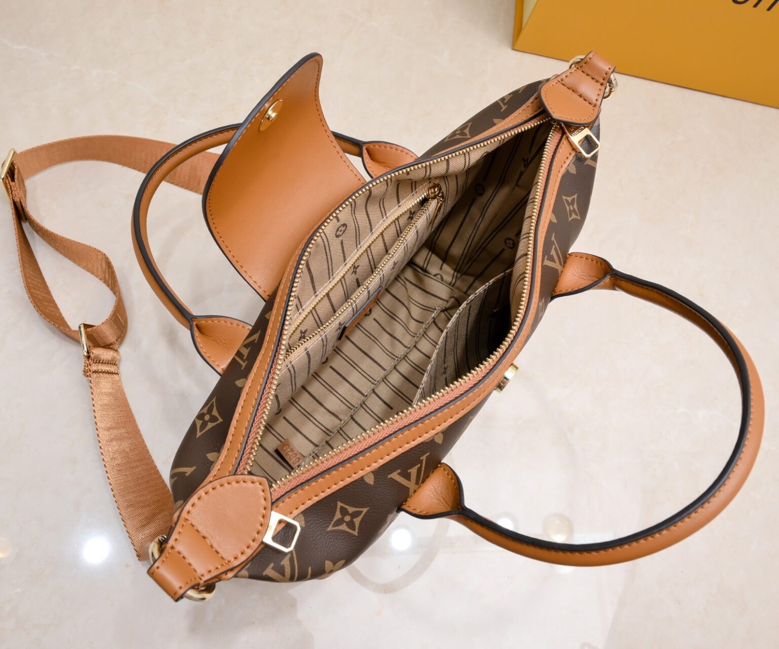Louis Vuitton Tote Bag Monogram Canvas Brown 26Cm