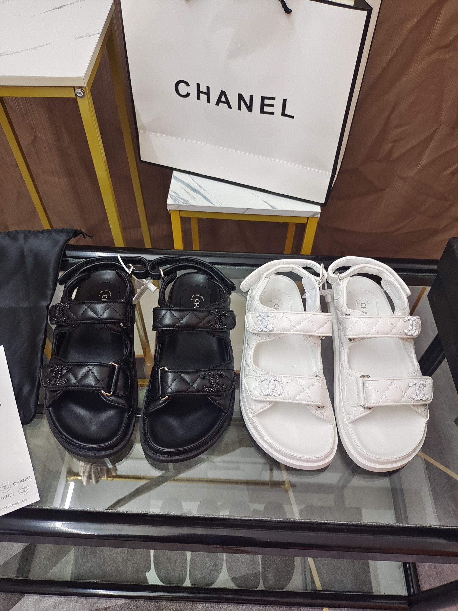 Chanel slippers - cnluxepick