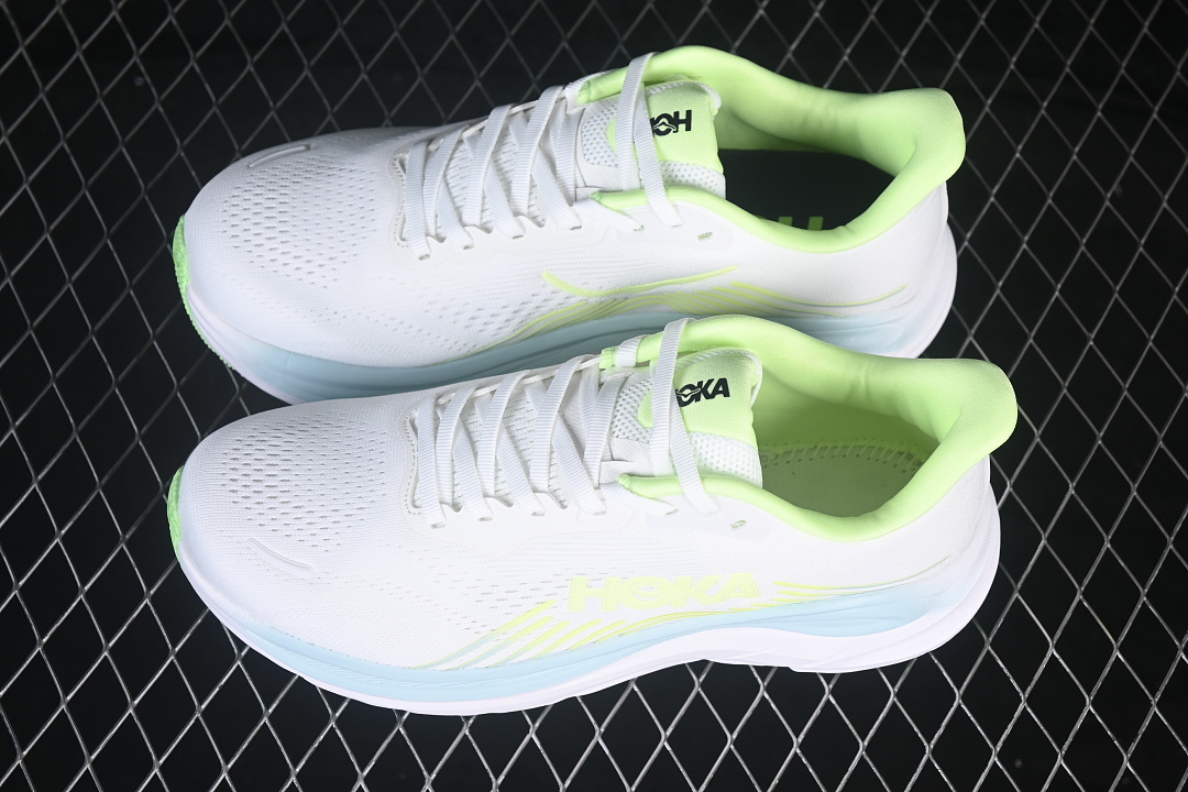 HOKA One One Clifton 11 Running Shoes