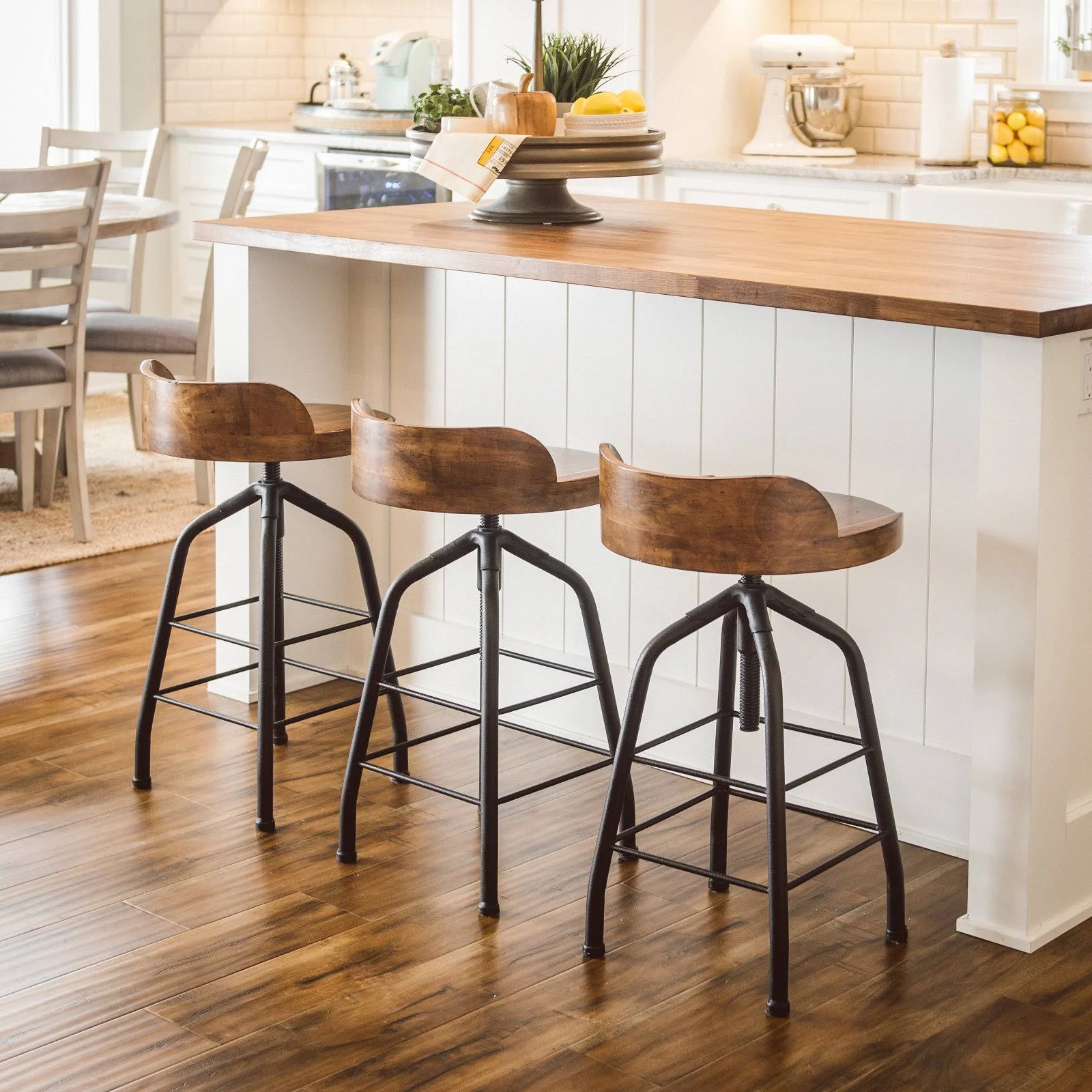 Universal Furniture Great Rooms Potter&s Stool in Hickory Stick