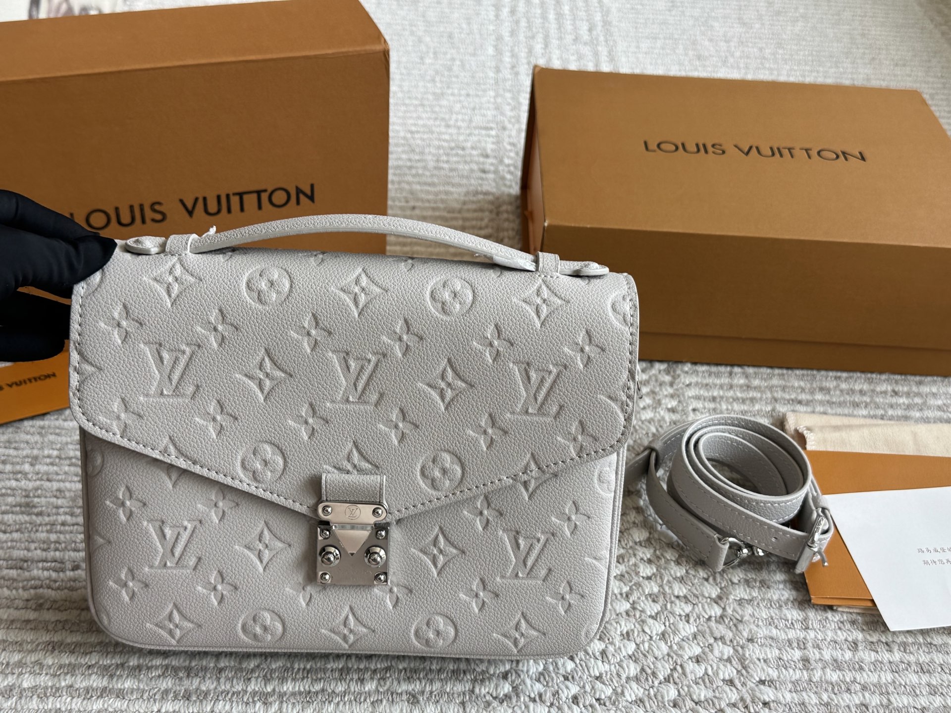 LV high quality monogram messenger bag - cnluxepick