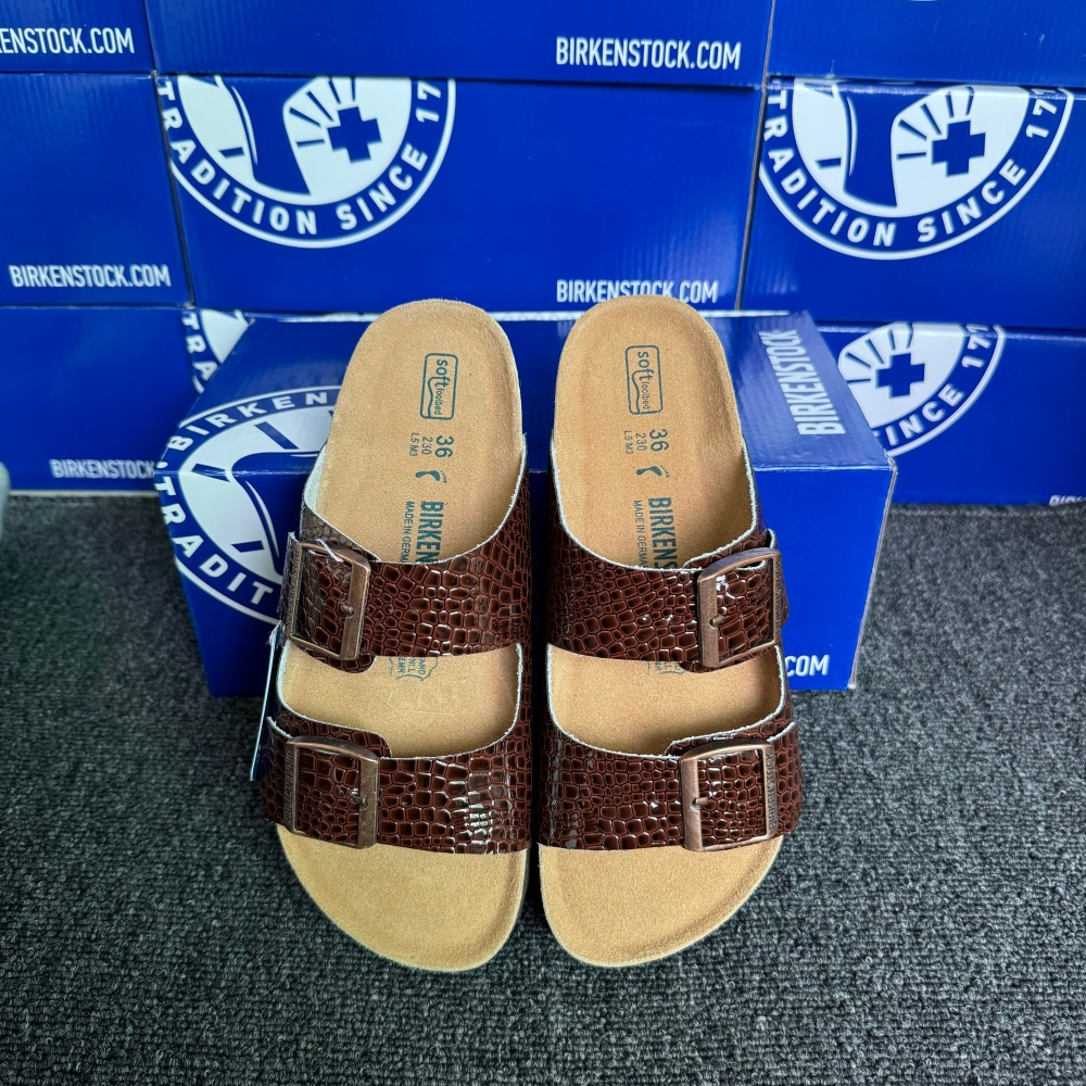Birkenstock Arizona Snake-Pattern Casual Sandals