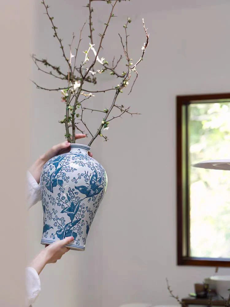 DC228 - Blue and White Lily of the Valley / Di@r Maison Light Blue Porcelain Vase New Chinese Style Porcelain Entrance Decoration with Good Implications