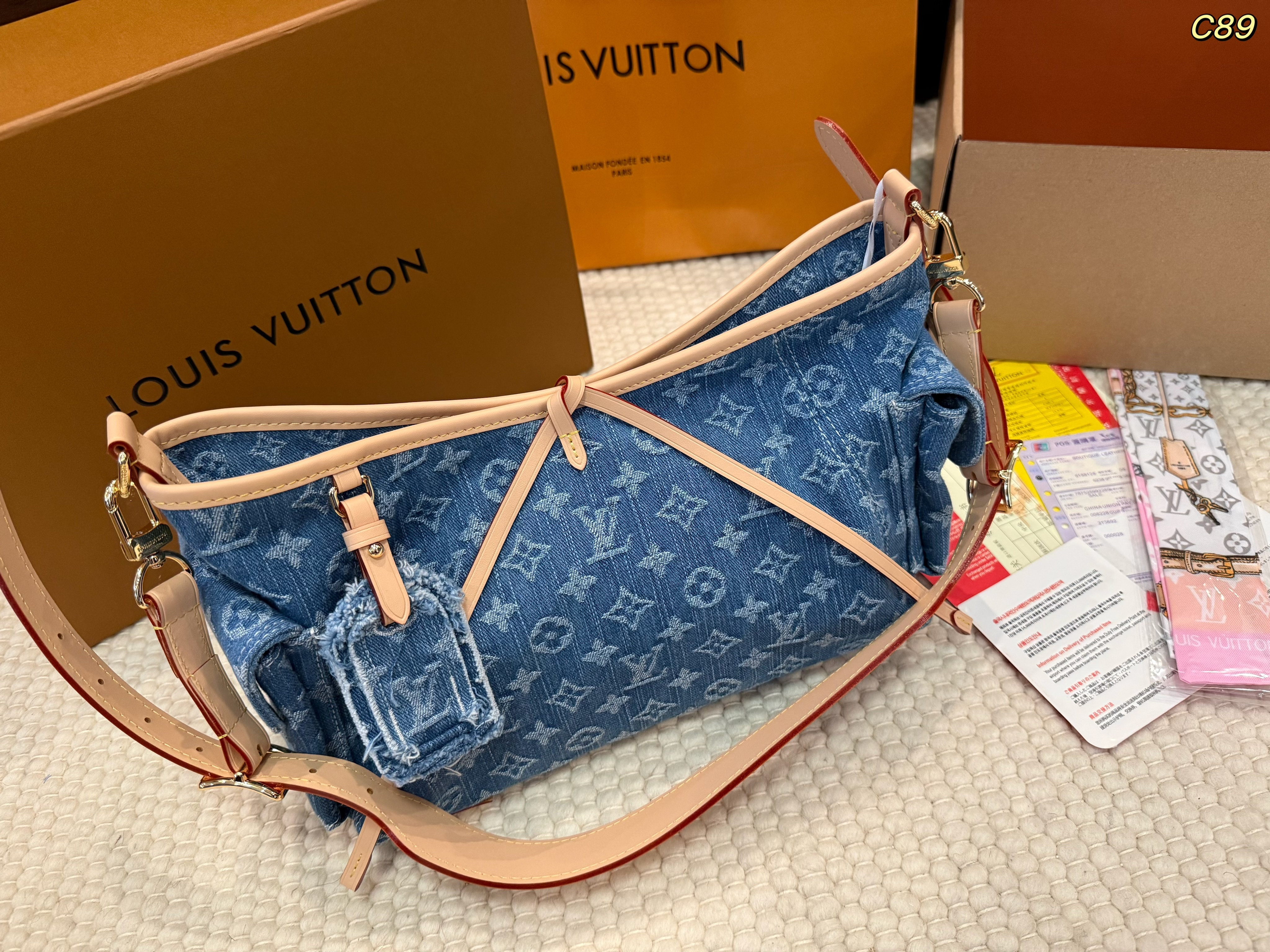 LV Denim Carryall Shoulder Bag - cnluxepick