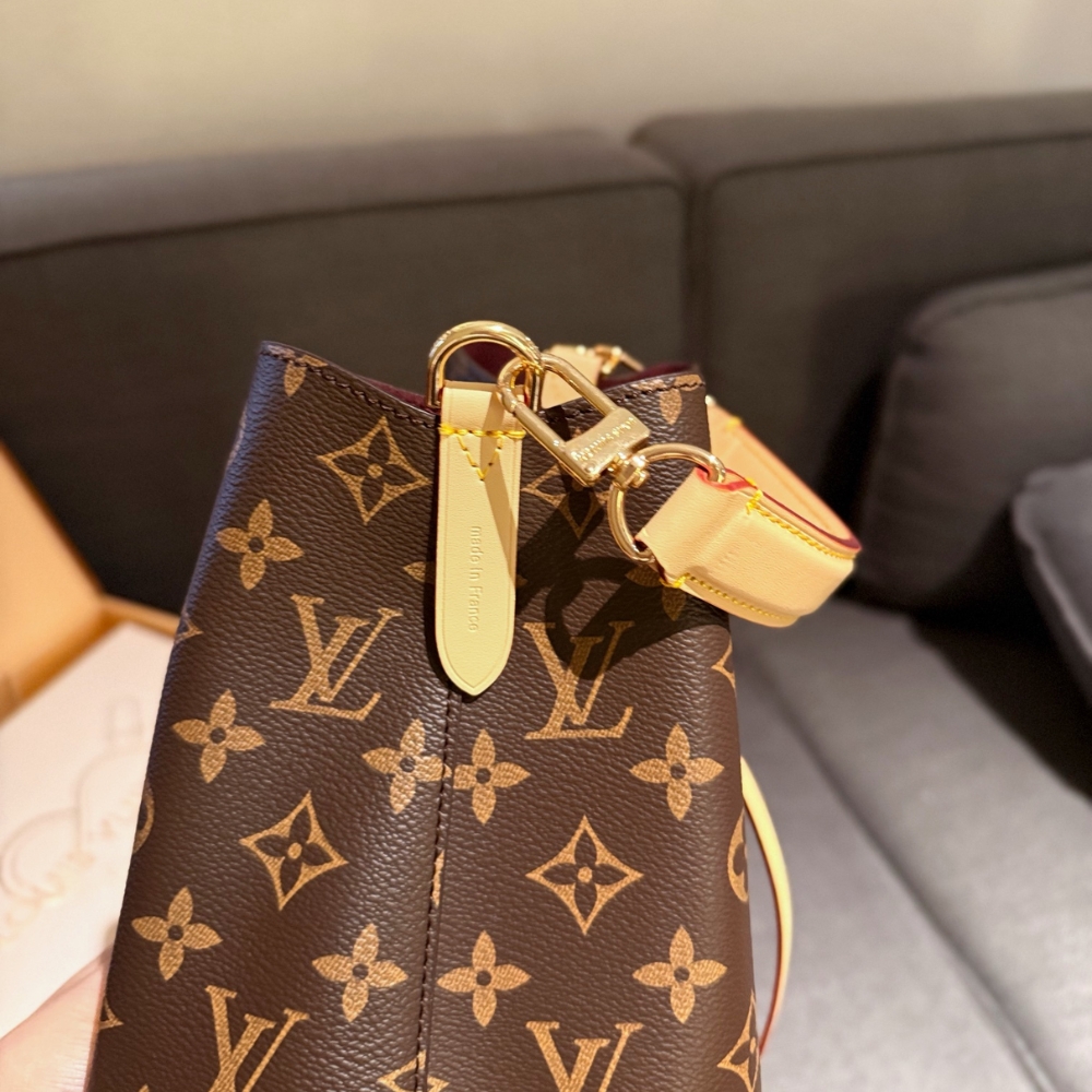 Louis Vuitton Neonoe Bb Bag Monogram Brown 20Cm M46581