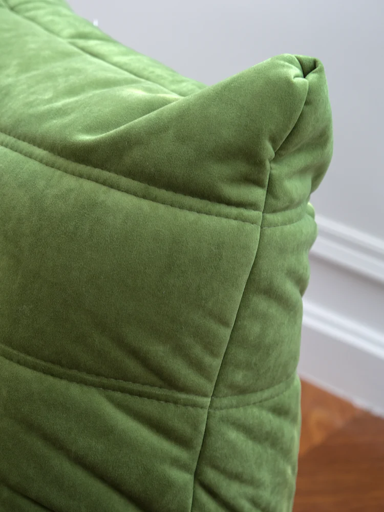 CH026（Single Seat) - Togo Sofa in Vintage Green: French-style, Cozy Lounge Chair, Reading Nook