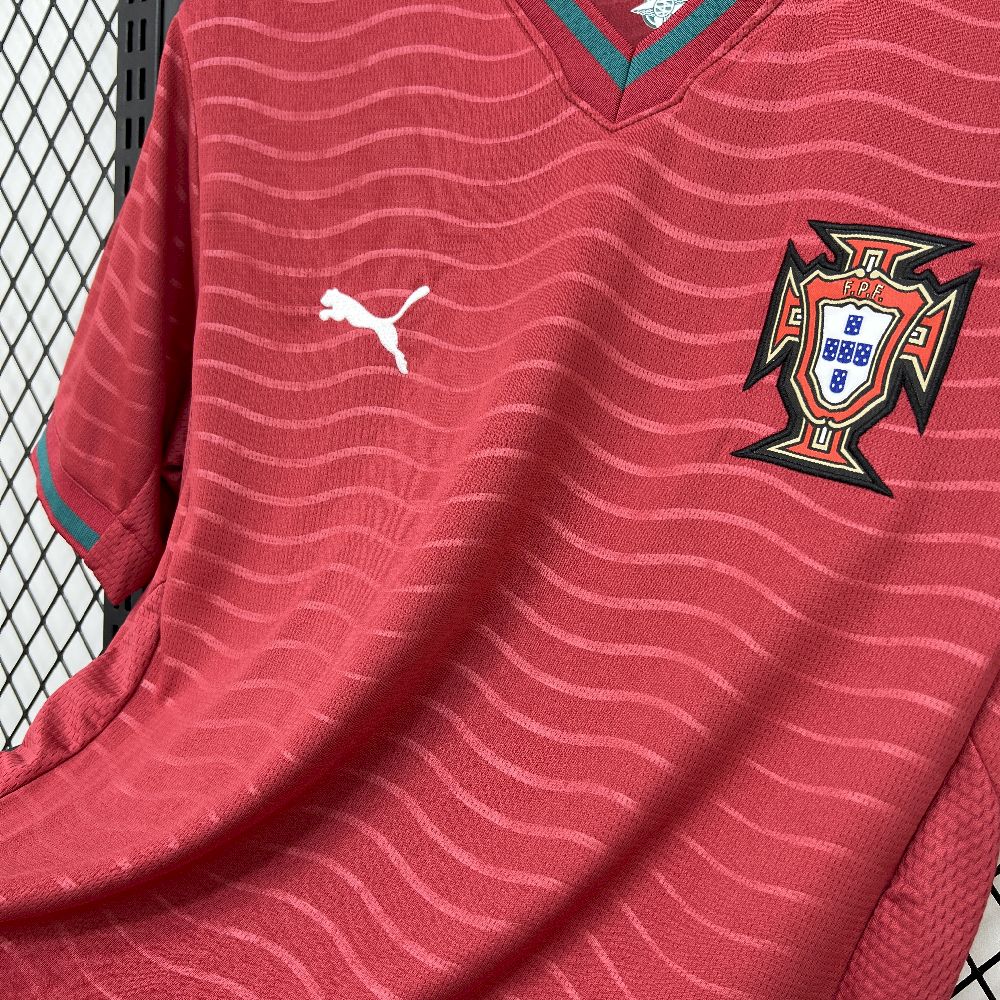 Portugal maillot foot domicile 2025 2026€14.99