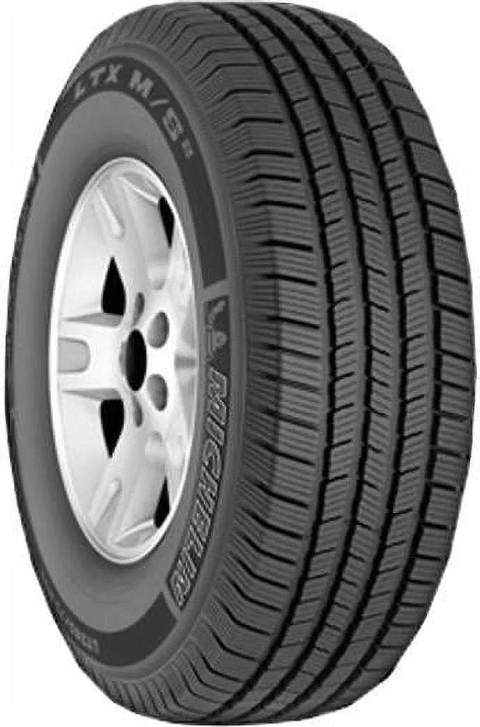 Michelin LTX M/S2 265/70R17 113 T Tire Fits: 2014-18 Chevrolet Silverado 1500 WT, 2010-20 GMC Sierra 1500 SLE