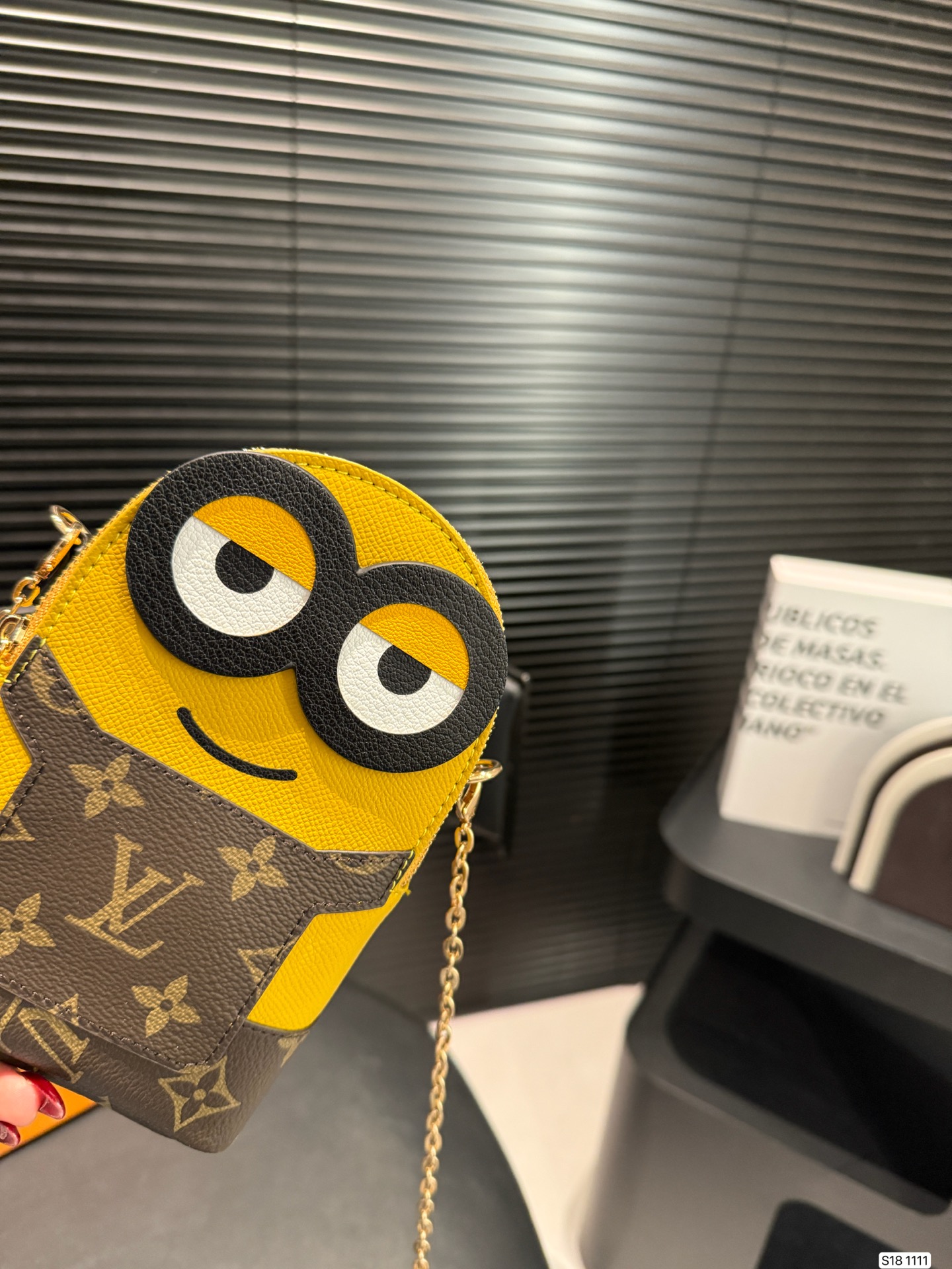 LV Minions Coin Purse - cnluxepick
