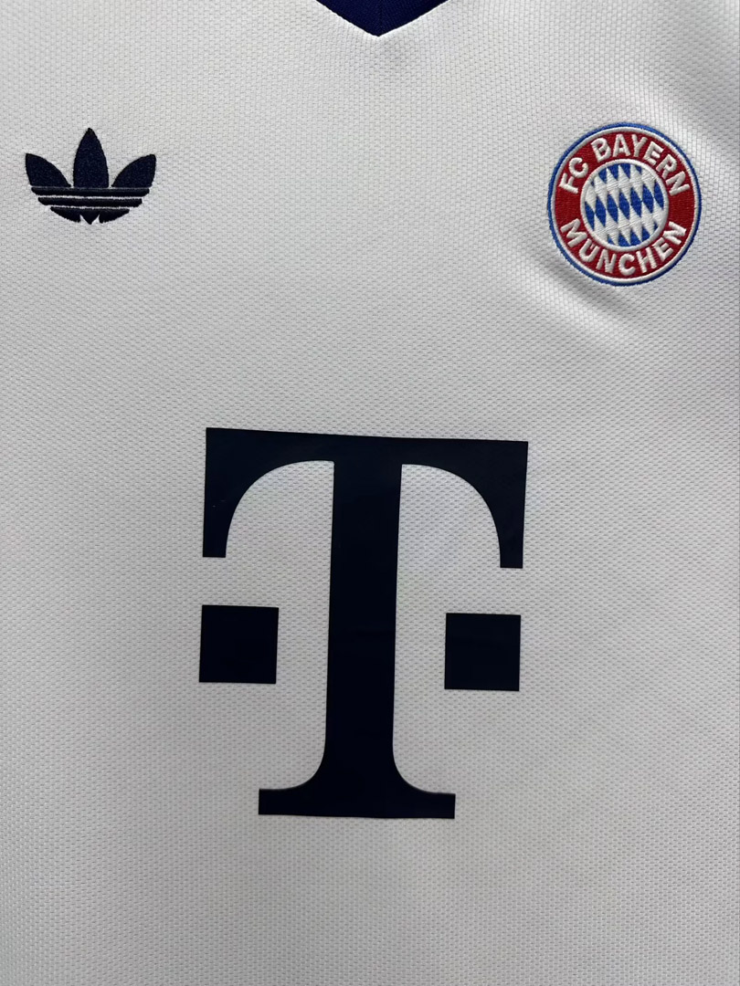 Bayern München  Men Jersey Away 26-27 S-4XL Fan Version