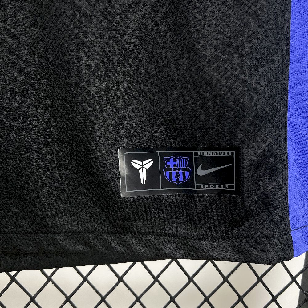 FC Barclone maillot foot entraînement 2025 2026€14.99