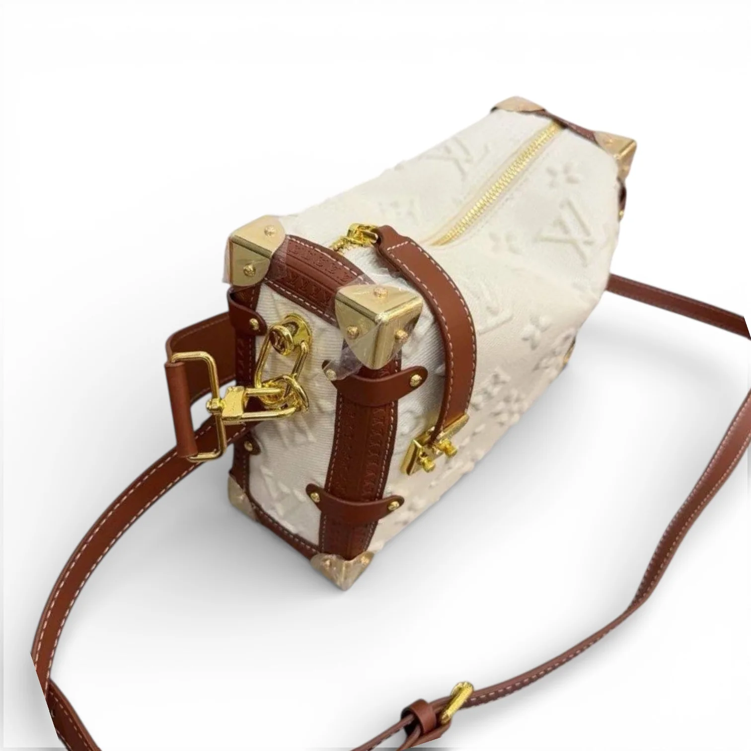 Louis Vuitton Coussin Pochette – White
