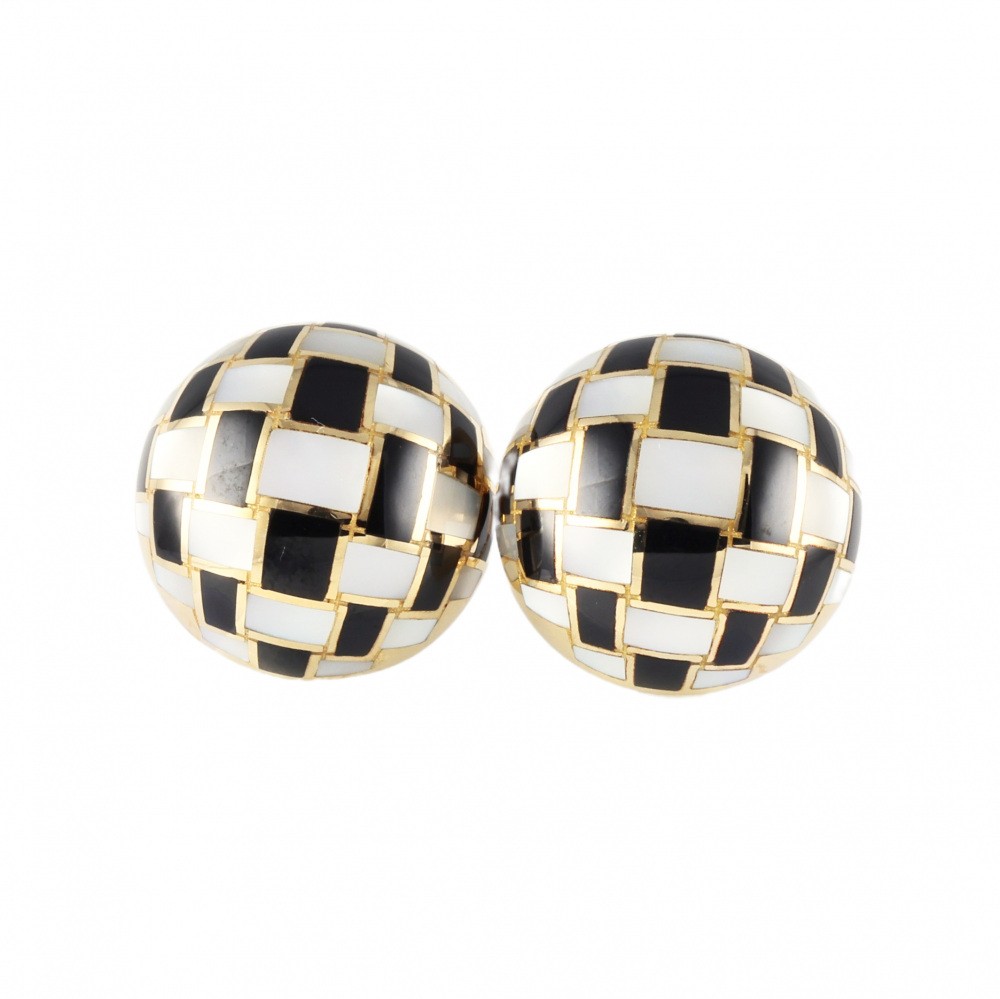 Tiffany & Co. Tiffany Block Check K18YG Yellow Gold Earrings Mother of Pearl