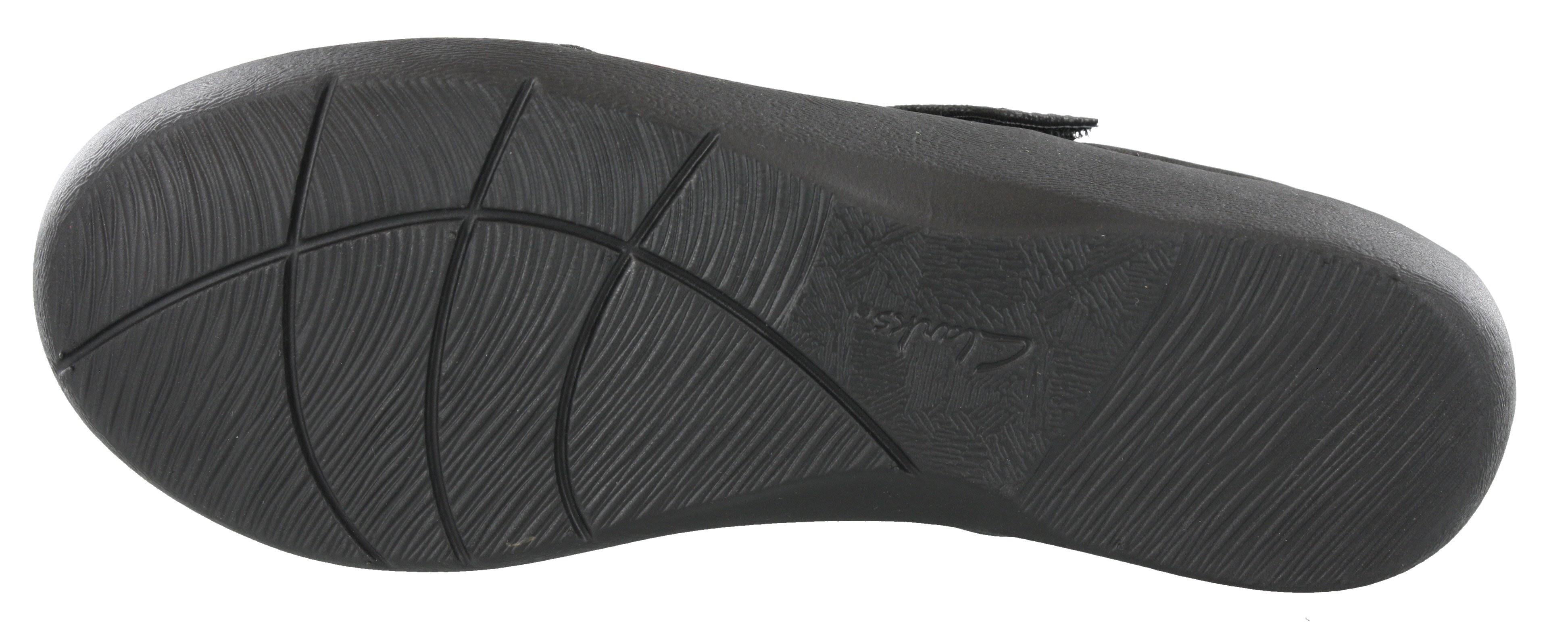 Clarks Sillian Bella Black / 7