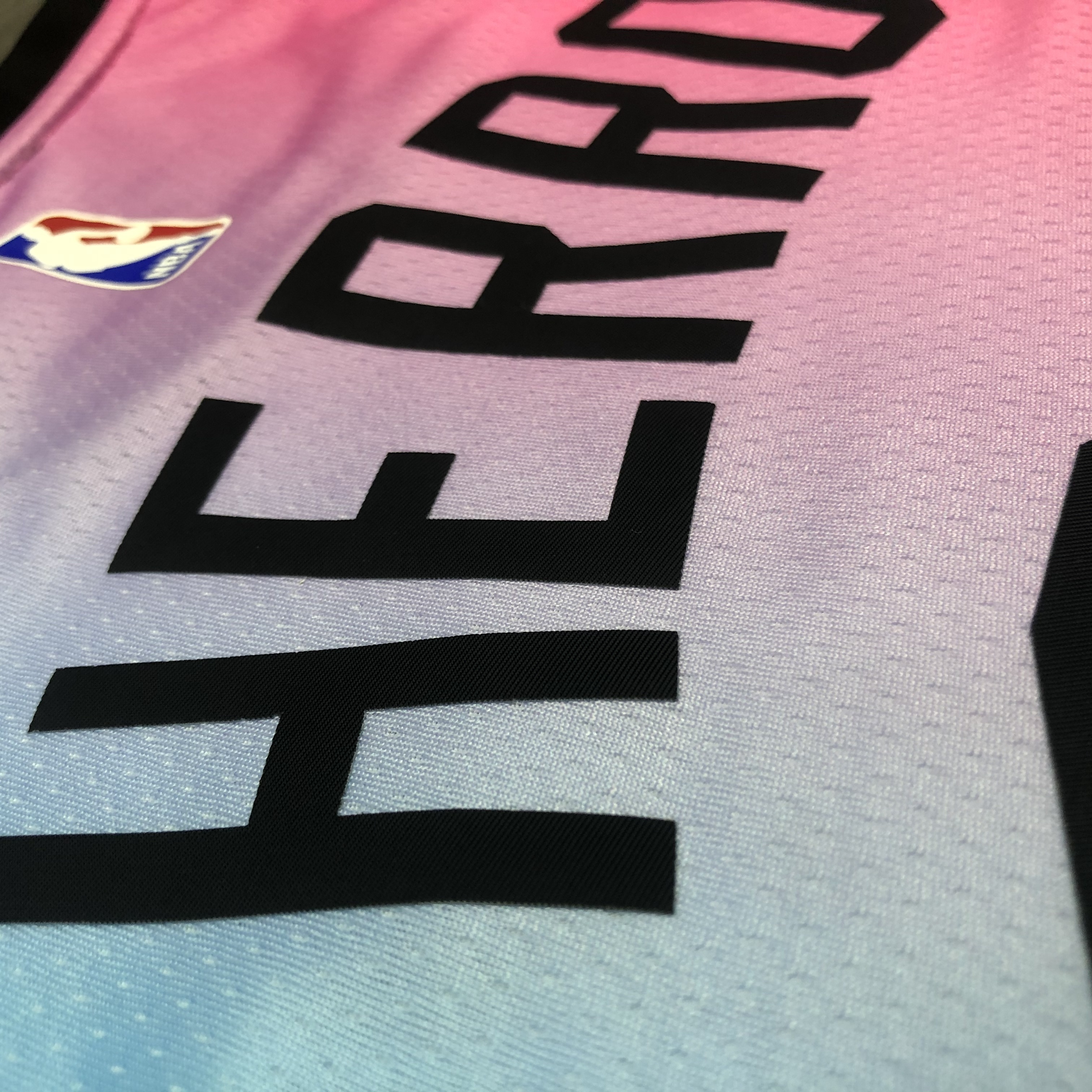 21 Season Miami Heat City Edition  No.14