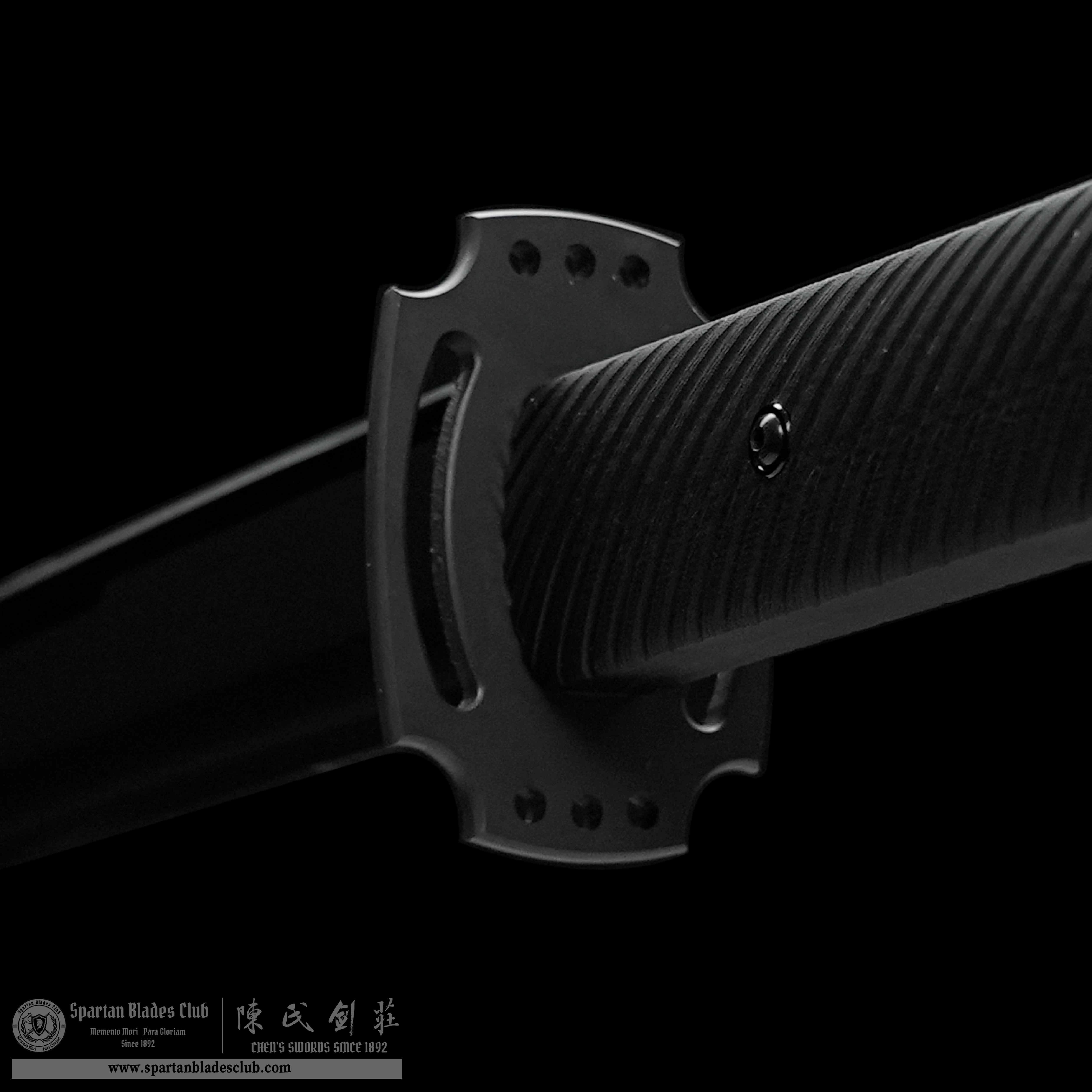 HR06 | Shadow Reaver | Tactical Sword | 60Si2Mn Spring Steel | Two-Tone Black & Silver Titanium Coating | Tactical Wakizashi with Single Fuller (Bo-Hi) | Black | Full Tang | Battle-ready | Spartan Blades Club (陳氏劍莊 CHEN'S SWORDS 1892) - Spartan Blades Club - 陳氏劍莊1892