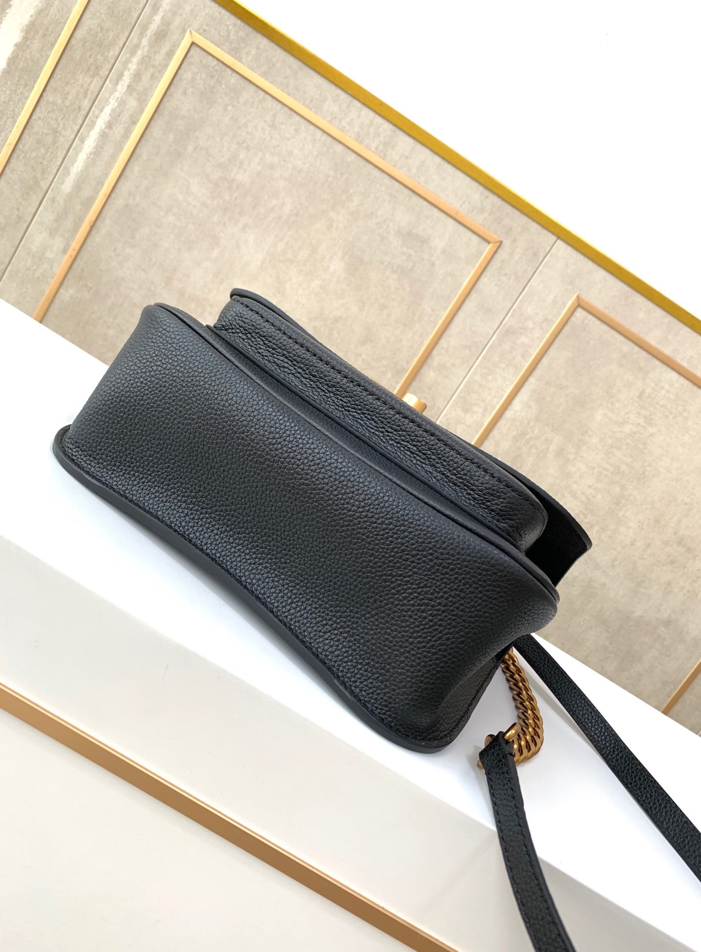 Louis Vuitton Lockme Chain 23Cm Black Bag