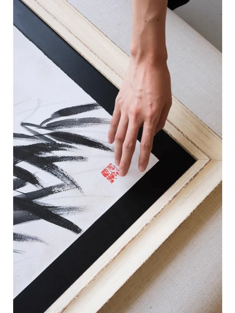 AH181 - Oriental Hand-Painted 