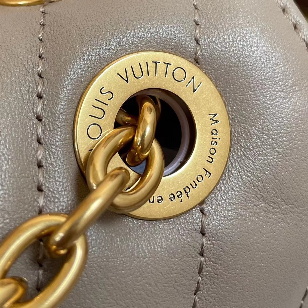 Louis Vuitton New Wave Chain 24Cm Dark Taupe M58550