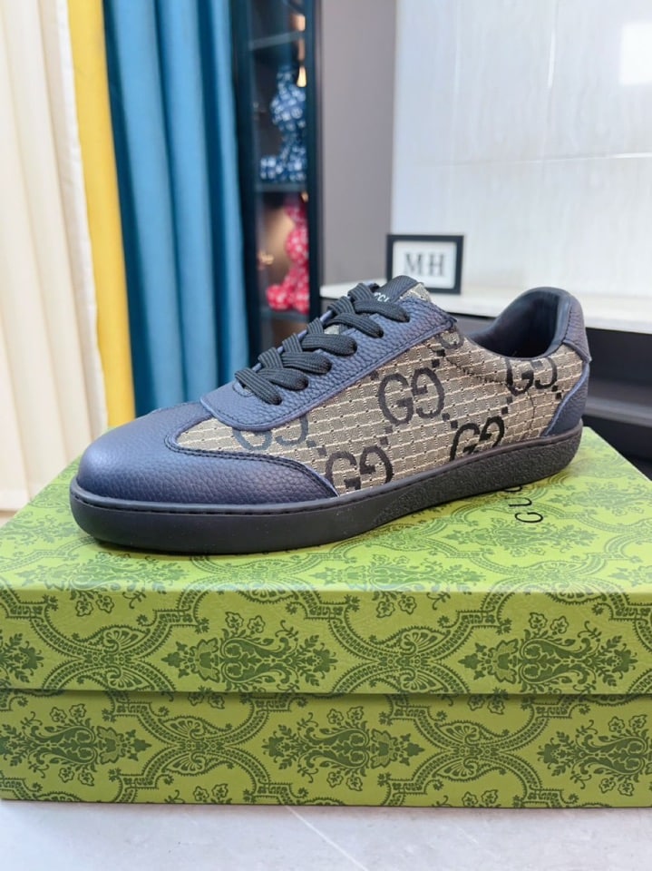 Gucci Gg Canvas And Leather Low Top Sneakers Blue