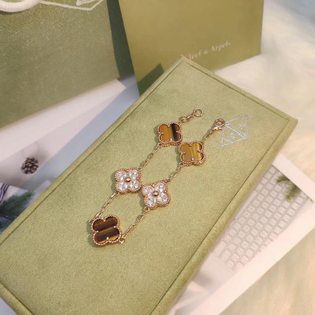 Van Cleef & Arpels Tiger's Eye Diamond Five-leaf Clover Bracelet - cnluxepick