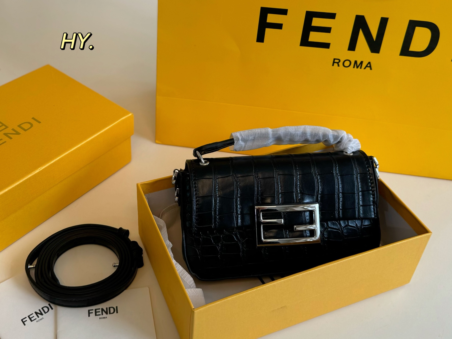 Fendi's new baguette baguette bag - cnluxepick