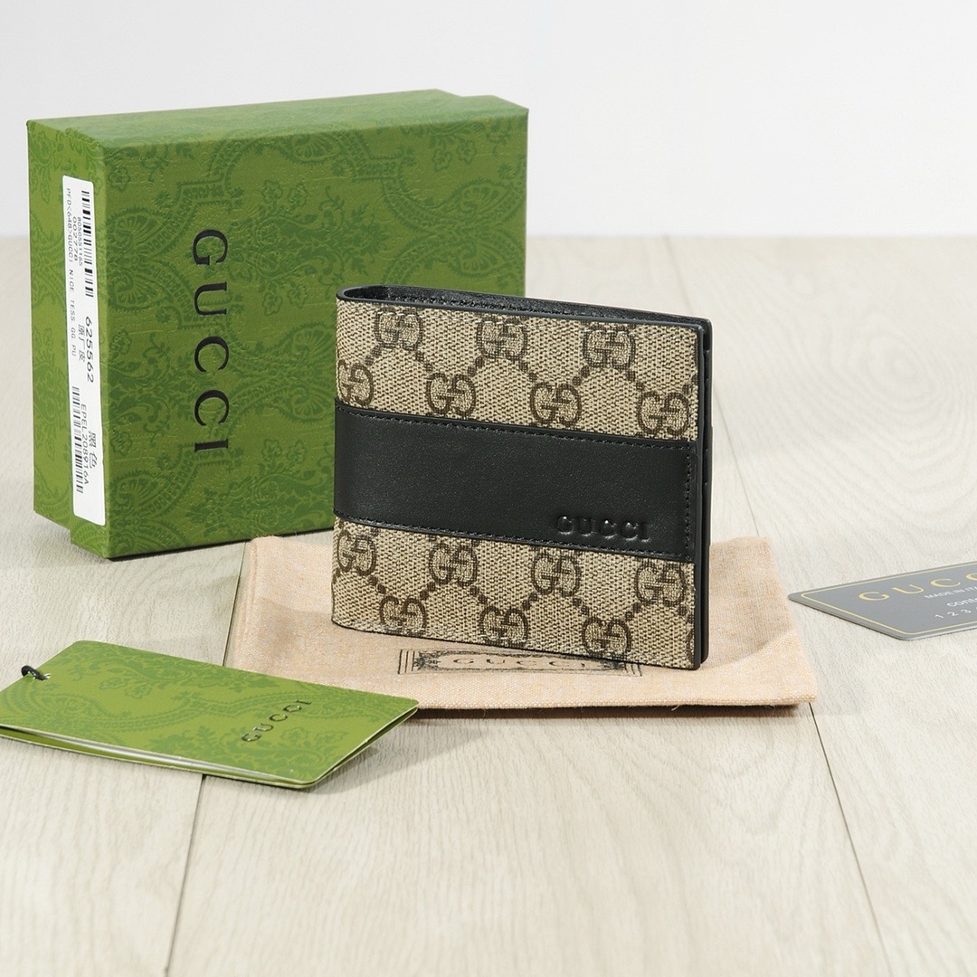 Gucci short bi-fold wallet - cnluxepick