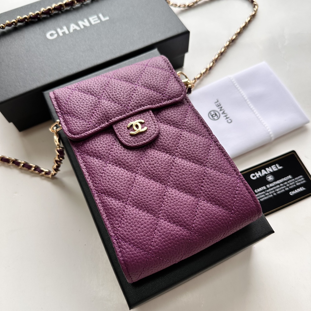 Chanel Mobile phone bag - cnluxepick
