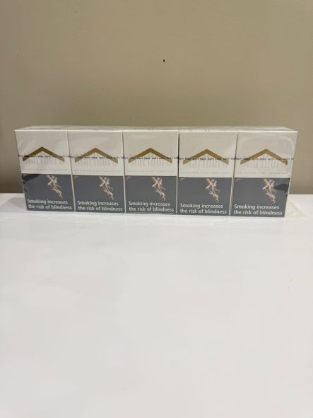 Marlboro White Black 20s Cigarettes x 10 Packs /1 Carton