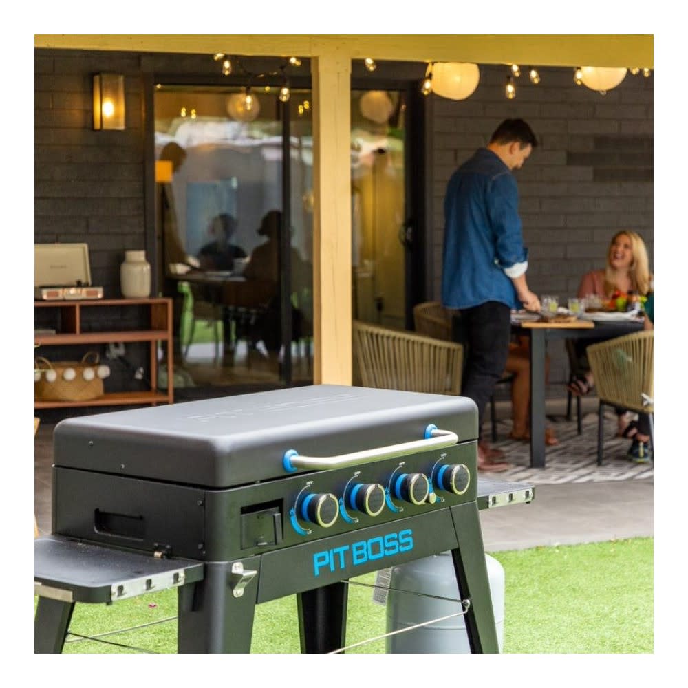 Pit Boss Griddle Propane Gas 4 Burner Ultimate Lift Off;